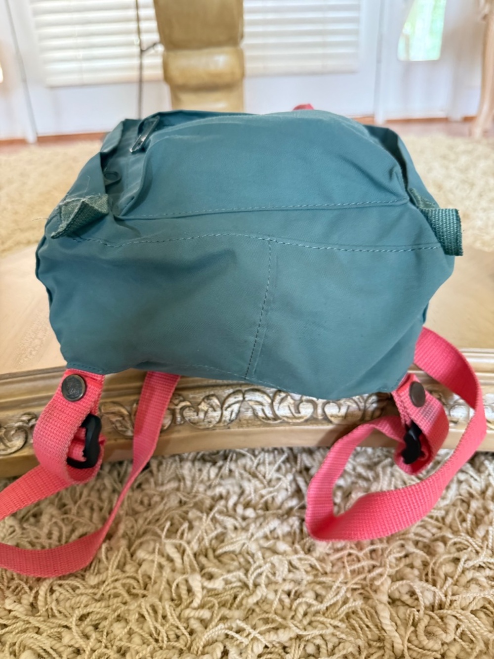 Fjallraven Kanken Mini Backpack Green Pink Adjustable Straps Small School Travel - Picture 5 of 13